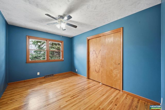 1135 Benton Street, Lincoln, NE 68521