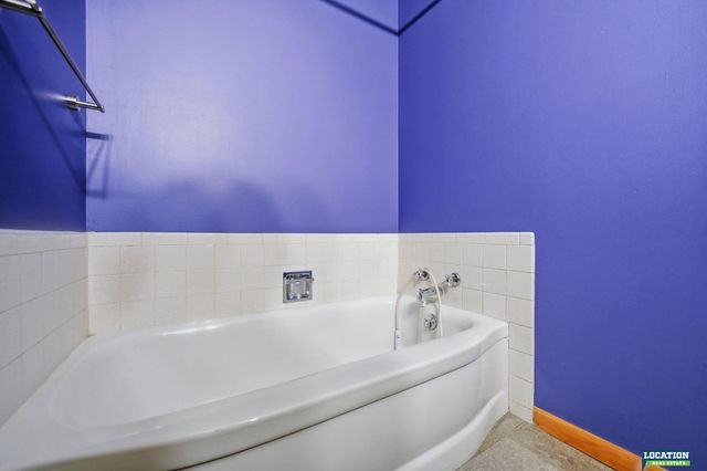 1135 Benton Street, Lincoln, NE 68521