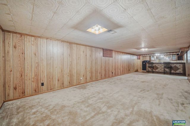 1135 Benton Street, Lincoln, NE 68521