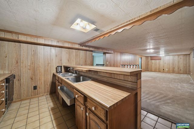 1135 Benton Street, Lincoln, NE 68521