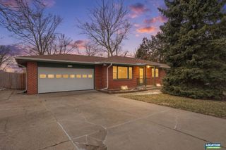 1135 Benton Street, Lincoln, NE 68521