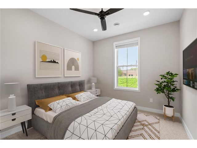 1120 Dundalk Trail, Woodbury, MN 55129