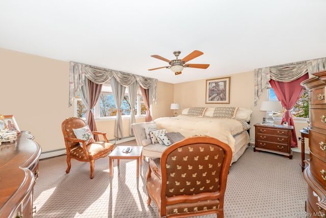 824 Lawrence Court, West Hempstead, NY 11552