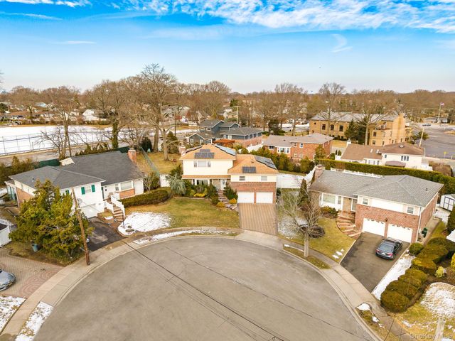 824 Lawrence Court, West Hempstead, NY 11552