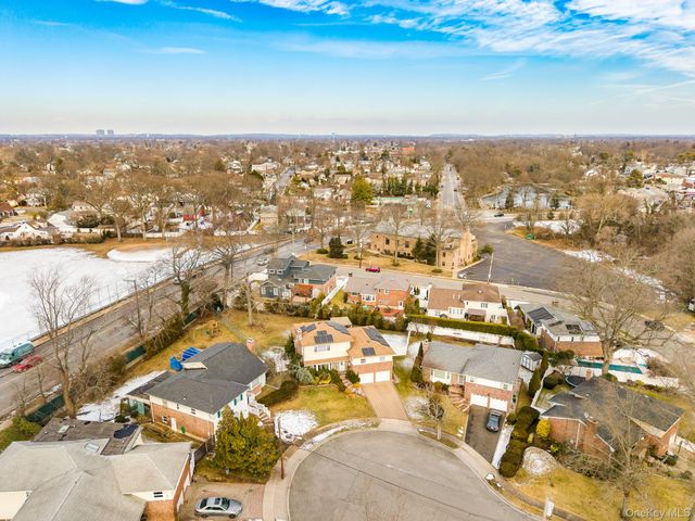 824 Lawrence Court, West Hempstead, NY 11552