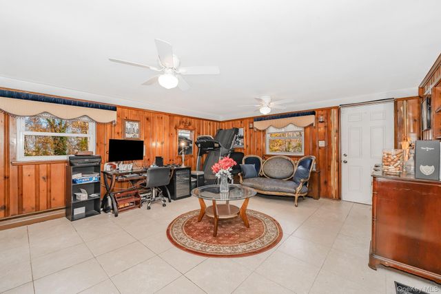 824 Lawrence Court, West Hempstead, NY 11552