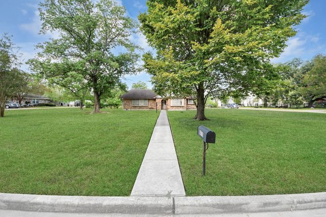 4619 Frontier Drive, Houston, TX 77041