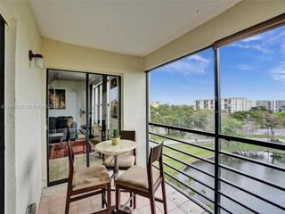 2304 S Cypress Bend Dr 712, Pompano Beach, FL 33069
