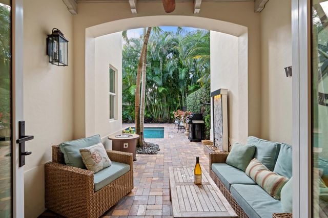 1016 Bay Street, Delray Beach, FL 33483