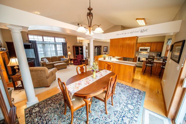 4219 Arbor Lane NW, Rochester, MN 55901