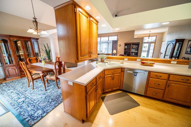 4219 Arbor Lane NW, Rochester, MN 55901