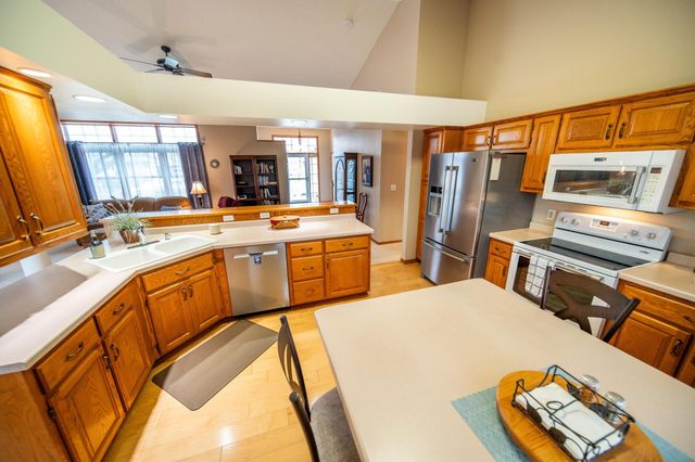 4219 Arbor Lane NW, Rochester, MN 55901