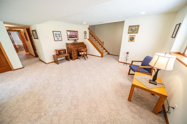 4219 Arbor Lane NW, Rochester, MN 55901