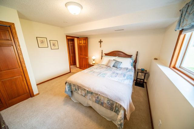 4219 Arbor Lane NW, Rochester, MN 55901