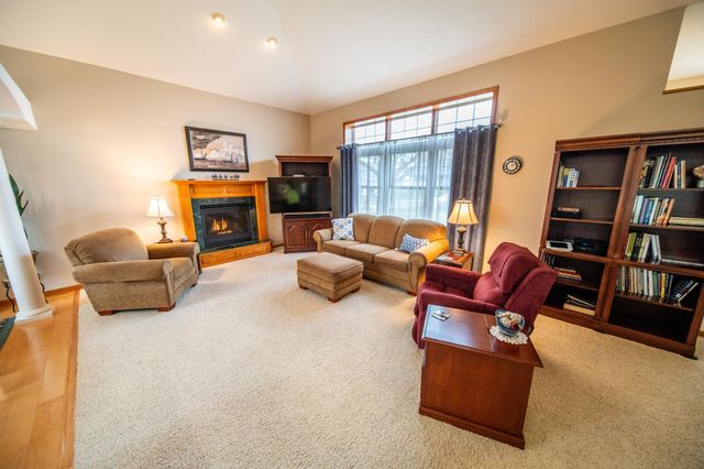 4219 Arbor Lane NW, Rochester, MN 55901