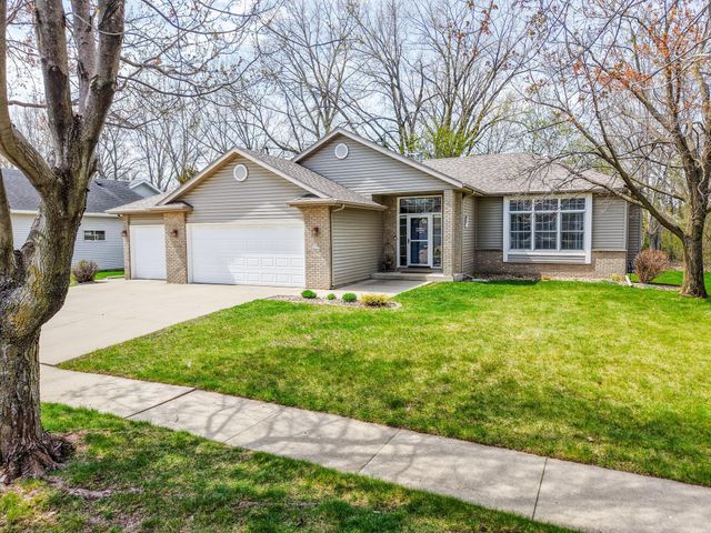 4219 Arbor Lane NW, Rochester, MN 55901