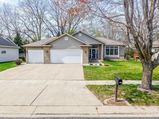 4219 Arbor Lane NW, Rochester, MN 55901