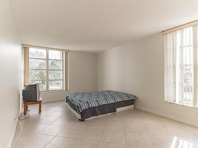 6901 Cypress Road C14, Plantation, FL 33317