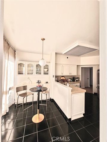 222 Monterey Road 104, Glendale, CA 91206