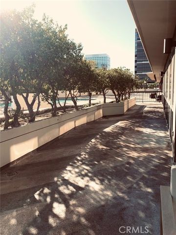 222 Monterey Road 104, Glendale, CA 91206