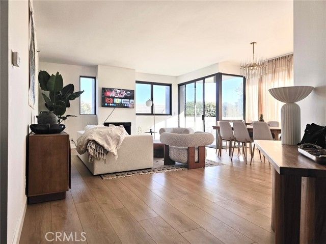 222 Monterey Road 104, Glendale, CA 91206