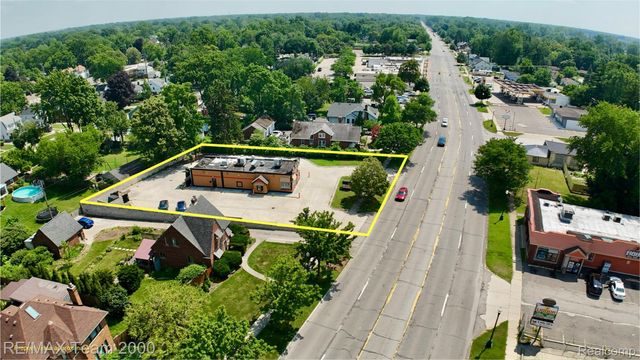 4429 S Wayne Road, Wayne, MI 48184