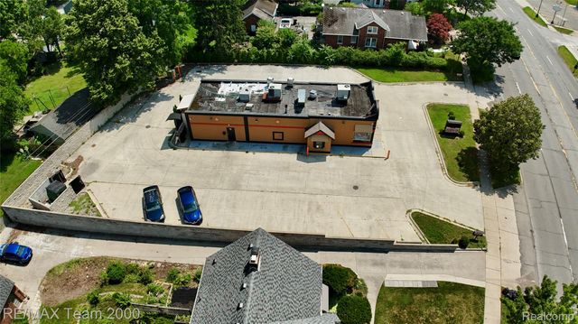 4429 S Wayne Road, Wayne, MI 48184