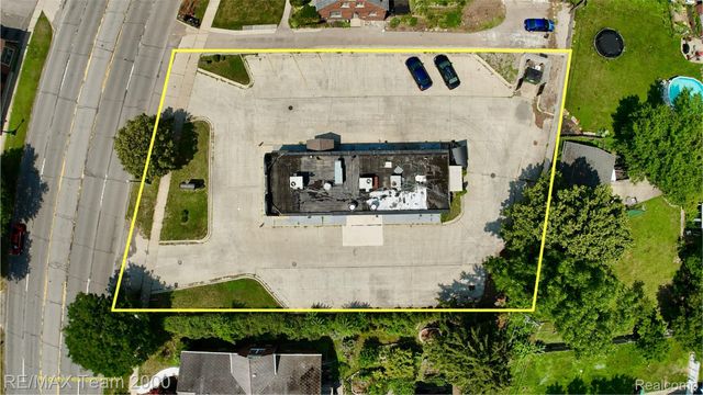 4429 S Wayne Road, Wayne, MI 48184
