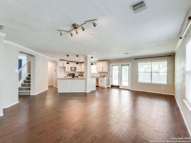 16739 Basin Oak, San Antonio, TX 78247