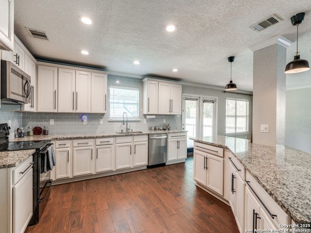 16739 Basin Oak, San Antonio, TX 78247