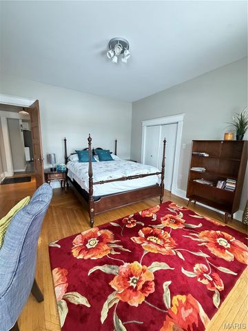221 E Main Street, Greenville, IL 62246