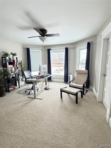 221 E Main Street, Greenville, IL 62246