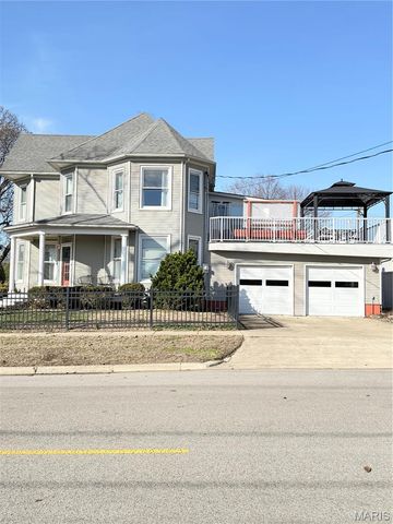 221 E Main Street, Greenville, IL 62246