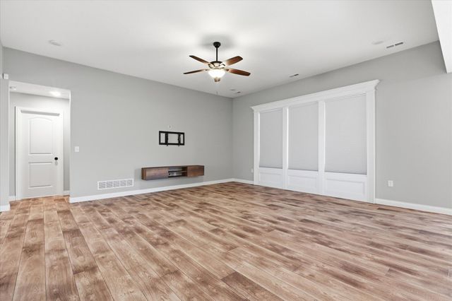 3407 YELLOWWOOD DR, Columbia, MO 65202