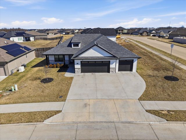 3407 YELLOWWOOD DR, Columbia, MO 65202