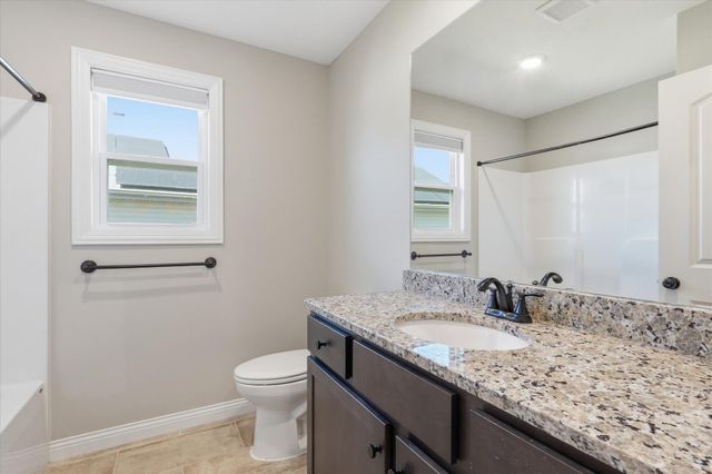 3407 YELLOWWOOD DR, Columbia, MO 65202