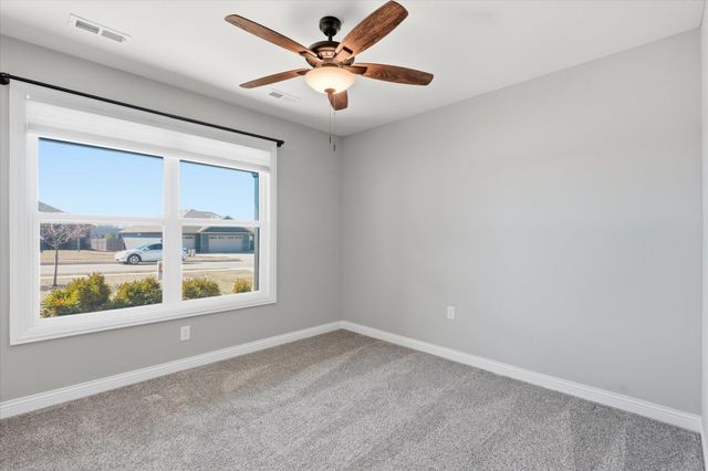 3407 YELLOWWOOD DR, Columbia, MO 65202