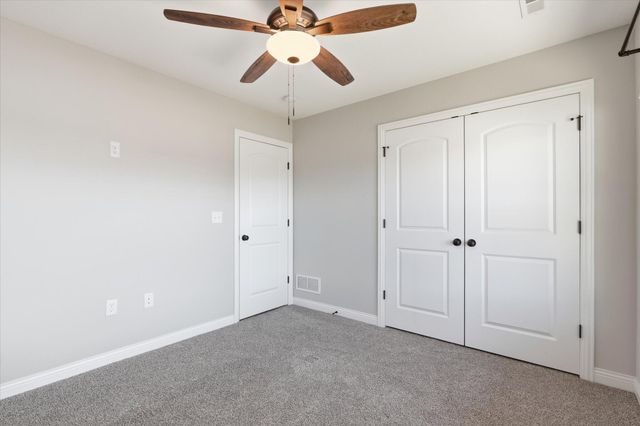 3407 YELLOWWOOD DR, Columbia, MO 65202