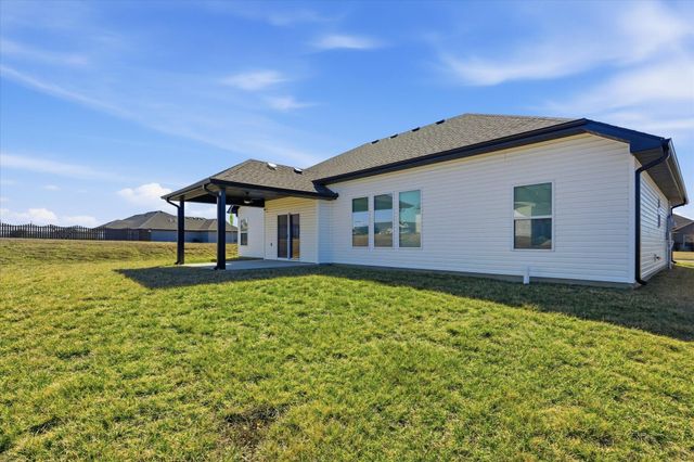 3407 YELLOWWOOD DR, Columbia, MO 65202