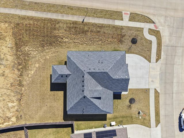 3407 YELLOWWOOD DR, Columbia, MO 65202