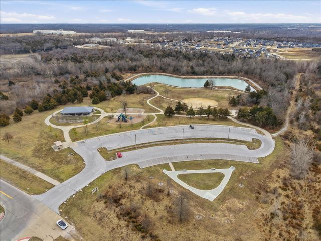 3407 YELLOWWOOD DR, Columbia, MO 65202