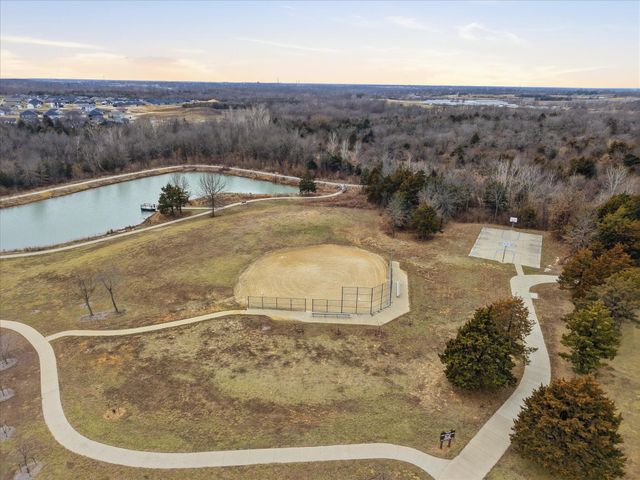 3407 YELLOWWOOD DR, Columbia, MO 65202