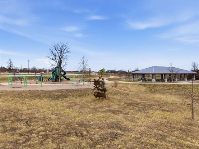 3407 YELLOWWOOD DR, Columbia, MO 65202