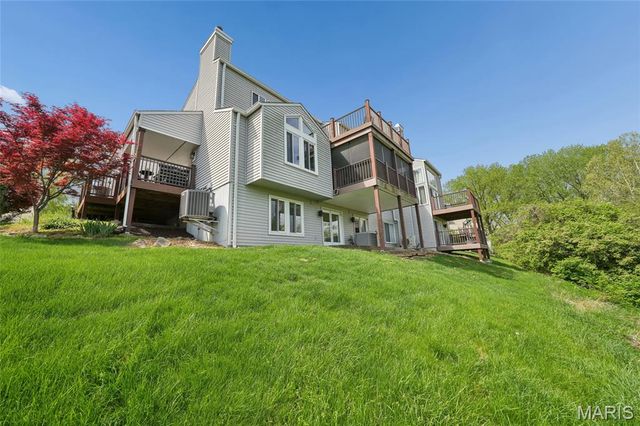 1848 Ridgeview Circle Drive, Ballwin, MO 63021