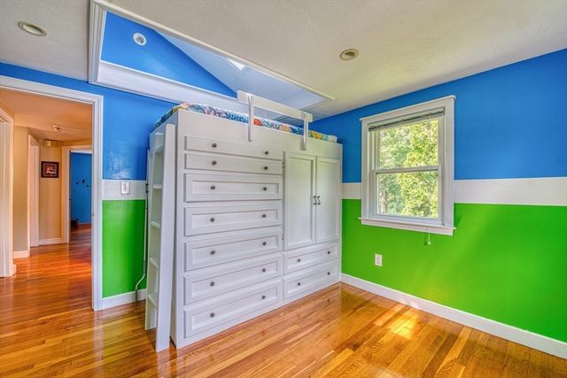 21 Tosca Drive, Brockton, MA 02301