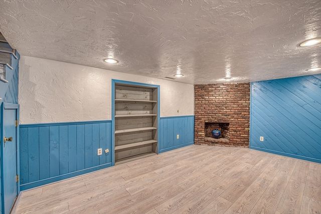 21 Tosca Drive, Brockton, MA 02301