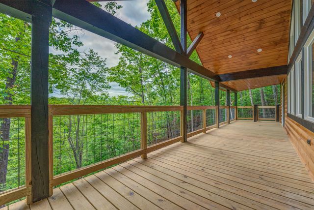 10 Birdsong Trail, Zoe, KY 41397