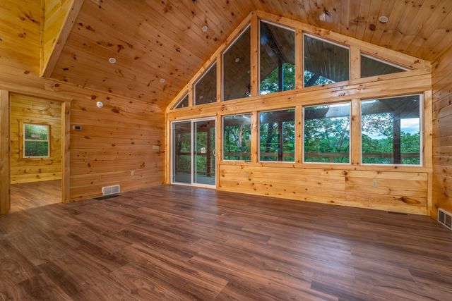 10 Birdsong Trail, Zoe, KY 41397