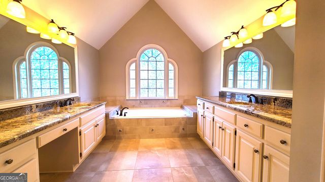 10780 Carrara Cove, Alpharetta, GA 30022