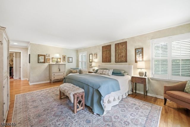 38 W Main St, Mendham Twp., NJ 07945
